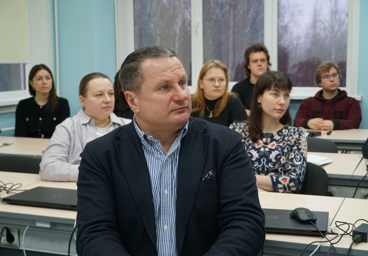 Преподаватели Демидовского университета готовят школьников мирового уровня по математике 